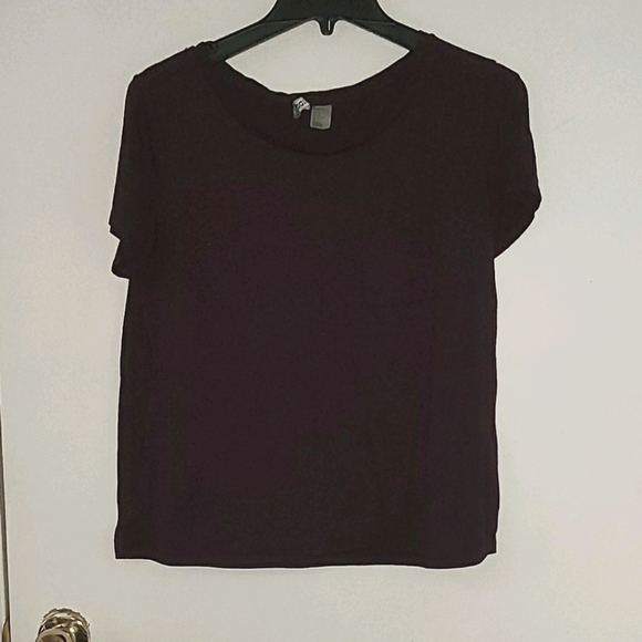 SOLD🌷3for$20!🌷 dark purple tee - Picture 1 of 4